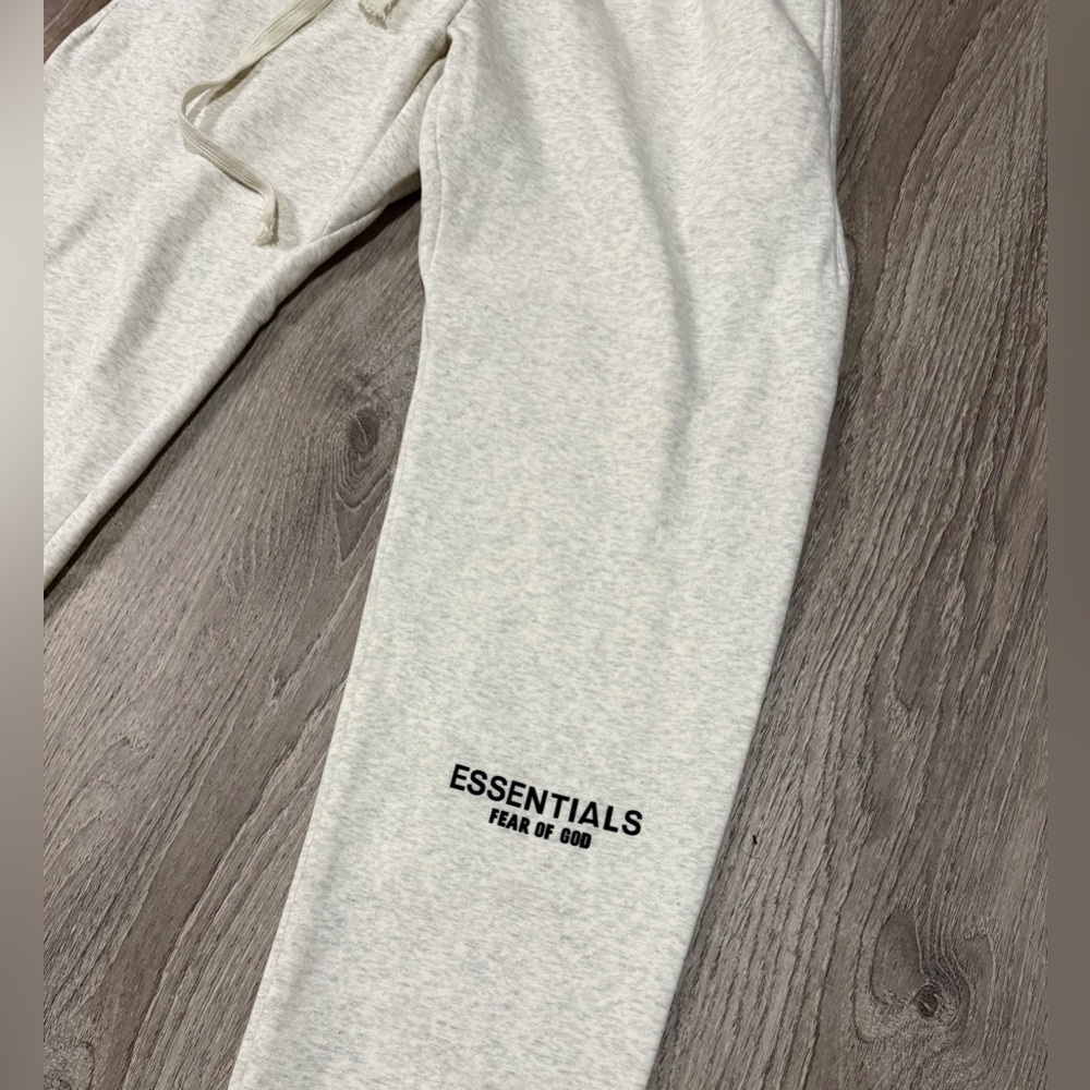 NWT ESSENTIALS Fear of God Hooded Sweatsuit Set | Hoodie & Joggers | Oatmeal - Picture 7 of 12